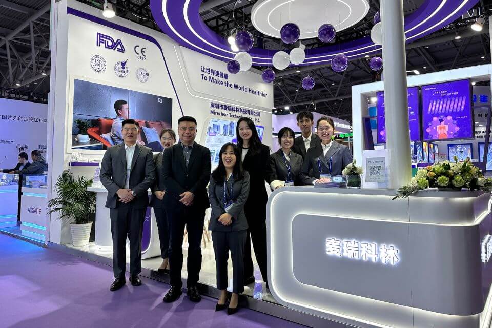 麥瑞科林展會銷售團隊合影